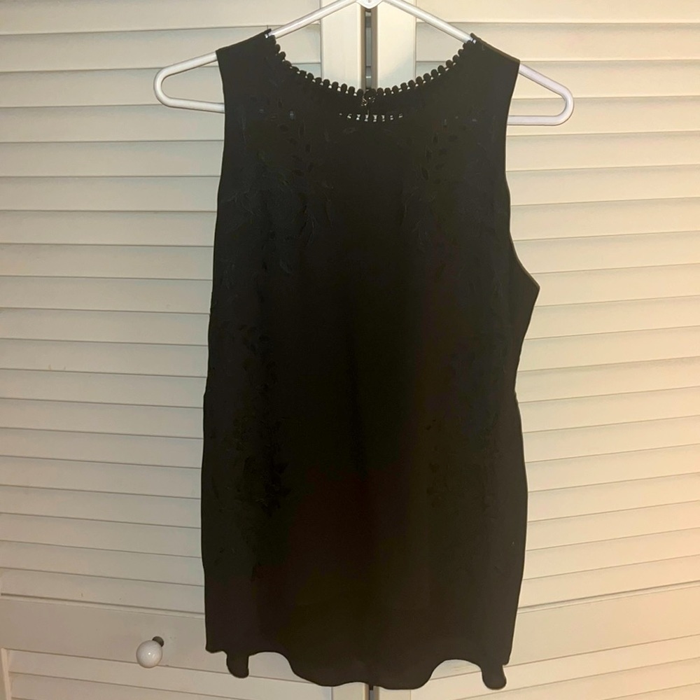 White House Black‎ Market black sleeveless dressy top S